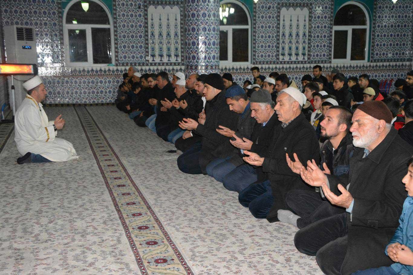 Kozluk'ta sabah namazı buluşmasına yoğun ilgi